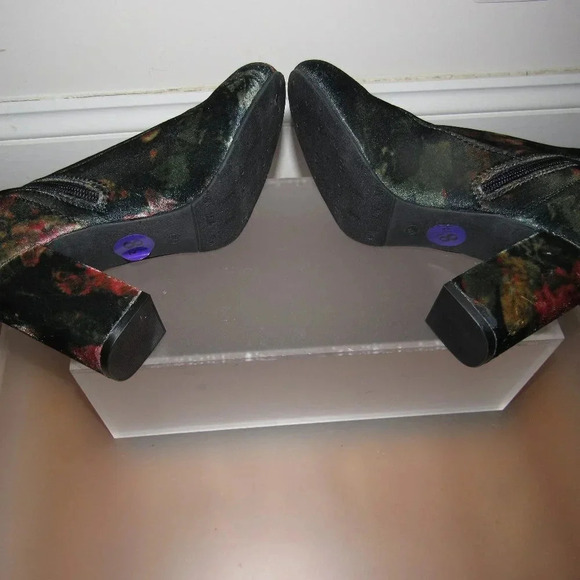 MIA Vickie Ankle Green Floral Booties Size 8.5M - Picture 5 of 5